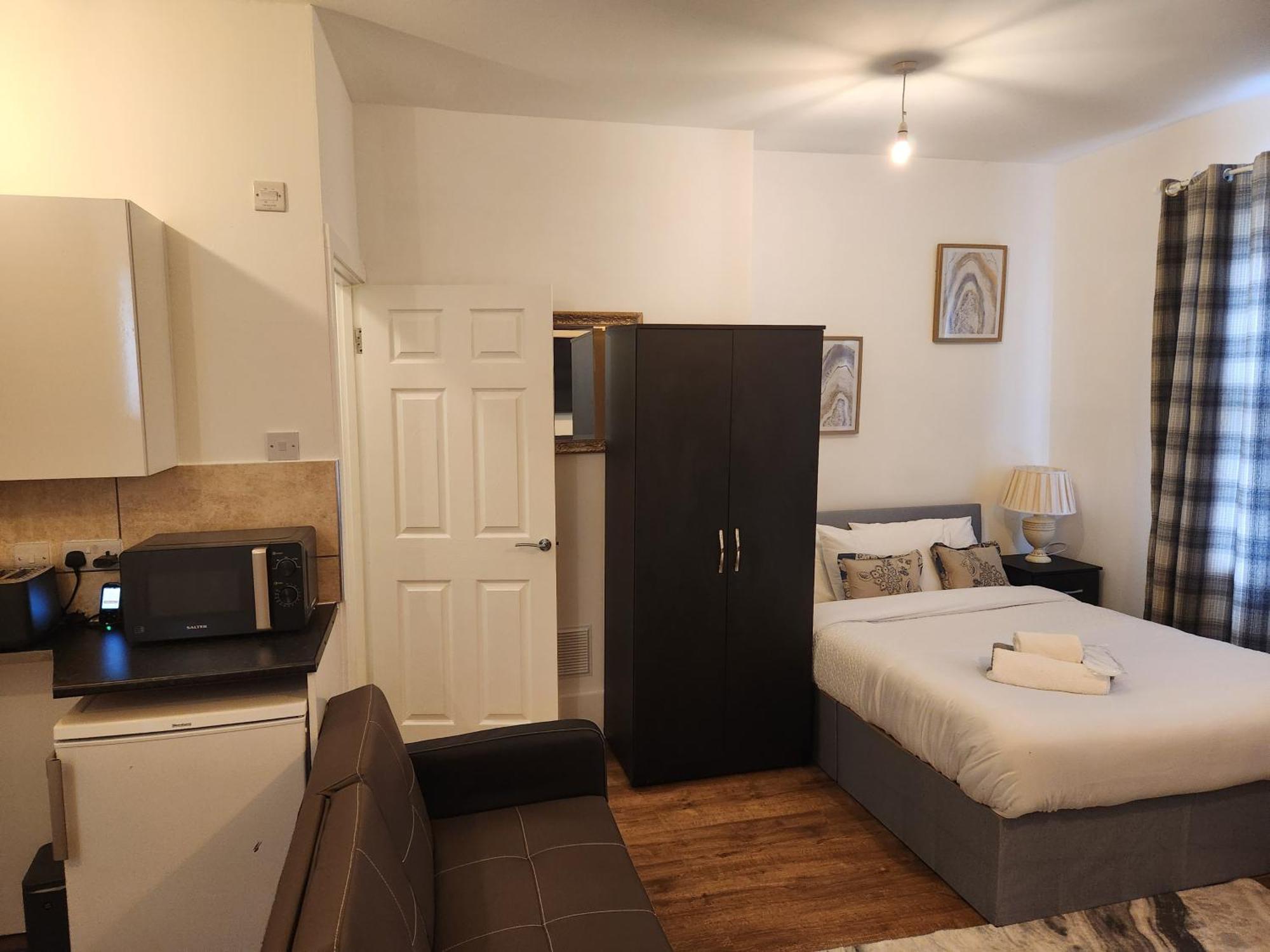 Immaculate 1-Bedroom In Greenhithe Εξωτερικό φωτογραφία
